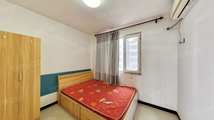 华阳路南北通透大三居，业主诚意出售-卧室C