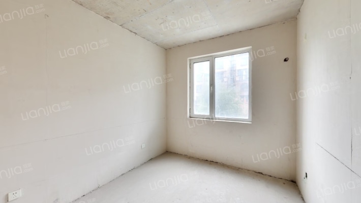 香邑溪谷一期洋房 南北三居室 采光无遮挡 视野好-卧室C