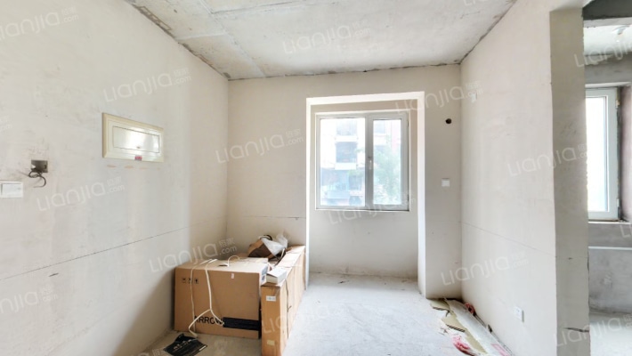 香邑溪谷一期洋房 南北三居室 采光无遮挡 视野好-餐厅