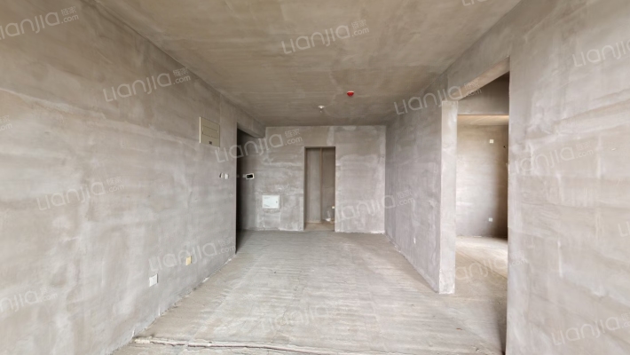 本房子在德信公园北侧 东北户型两居室-客厅