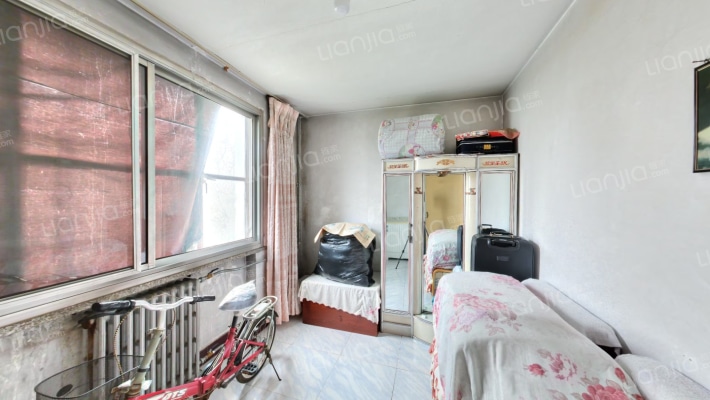 房子满五唯一 带装修 可以拎包入住 园林社区 好停车-卧室A