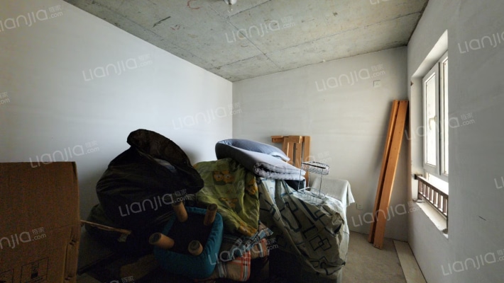 政法街 优质社区 环境好 电梯房两居-卧室A