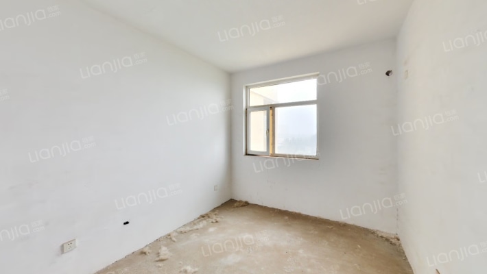 凯旋门 南北三居 ，中间楼层， 满五唯一-卧室B