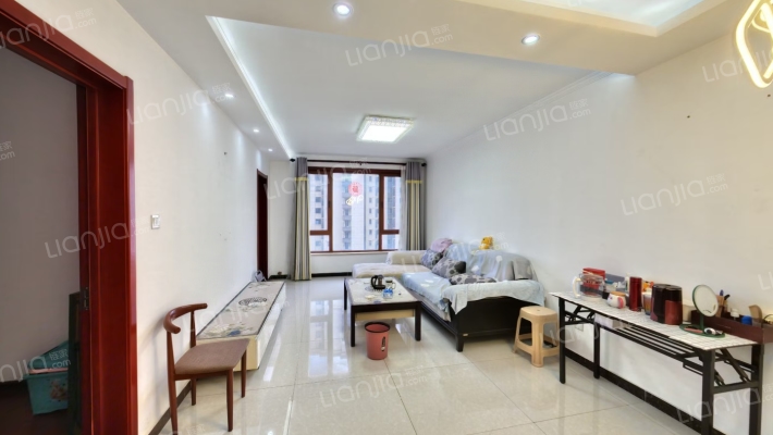 高铁新干线 3室1厅 南-客厅