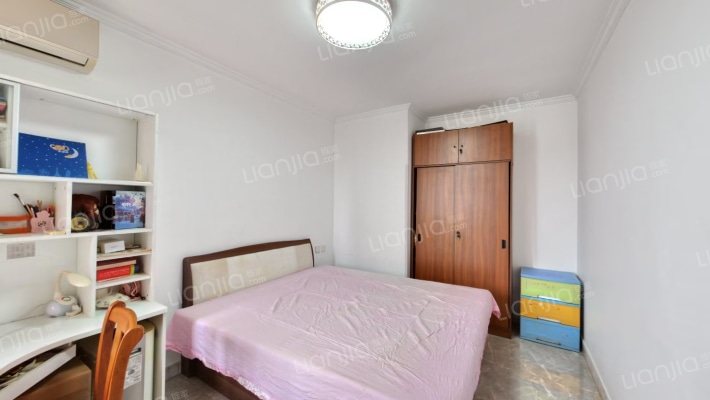 鸿坤理想湾自住装修两居，全南向，冬季7小时采光-卧室B