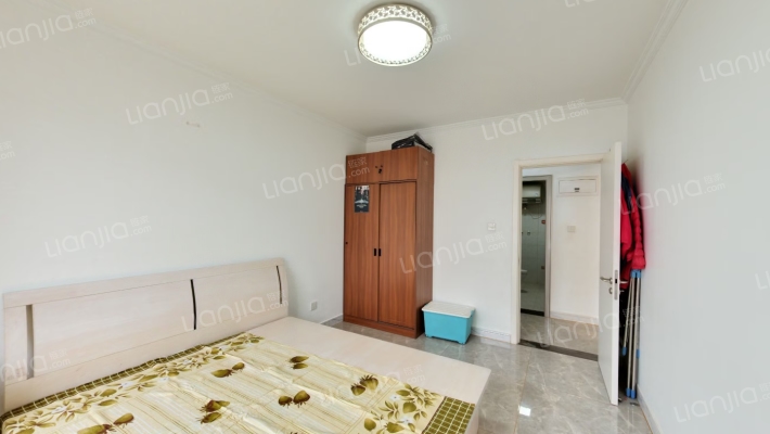 鸿坤理想湾自住装修两居，全南向，冬季7小时采光-卧室A