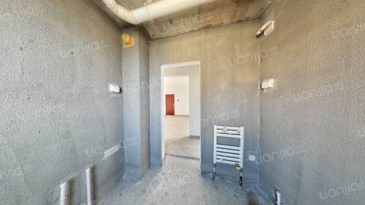 高铁新城 理想湾1居室 毛坯房 满二 随意装修-卫生间