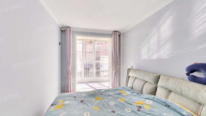 范阳路开发区槐林新村全南三居出售精装修未住-卧室C