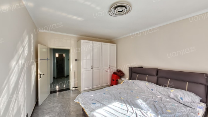 范阳路开发区槐林新村全南三居出售精装修未住-卧室A