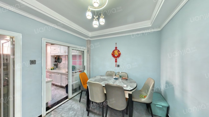 范阳路开发区槐林新村全南三居出售精装修未住-餐厅