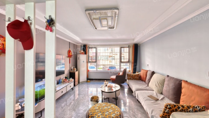 范阳路开发区槐林新村全南三居出售精装修未住-客厅