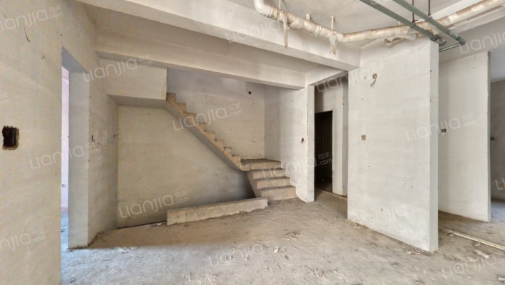 军官社区联排别墅，集体供暖，随意装修-餐厅