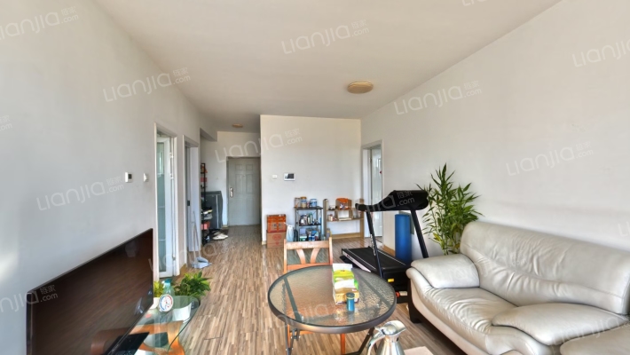 钻石商圈品质两居，好物业低楼层-客厅