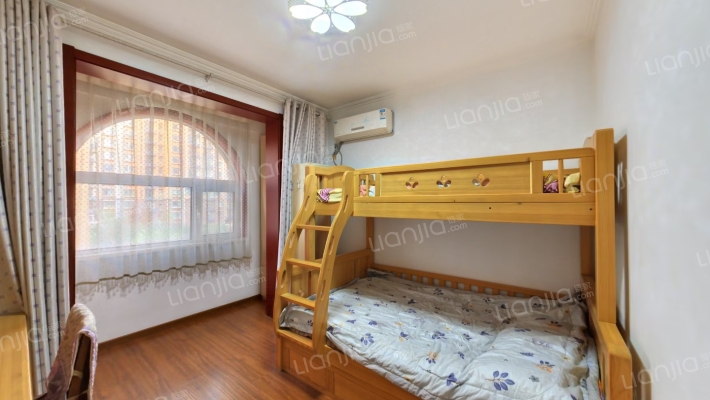 精装洋房，中间层，南北通透，低密度洋房-卧室C