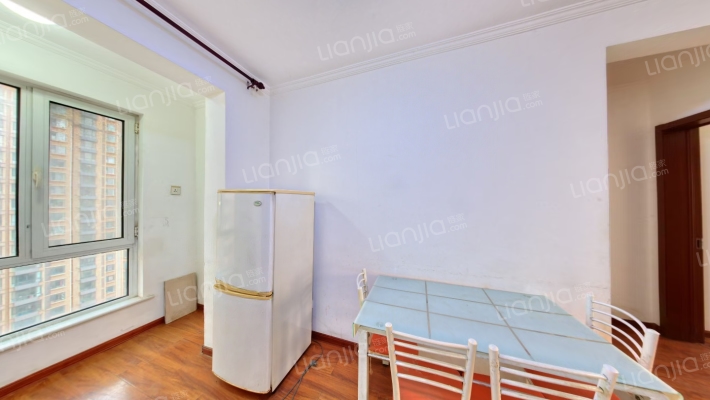 香邑溪谷精装修中上楼层南北通透三居室-餐厅