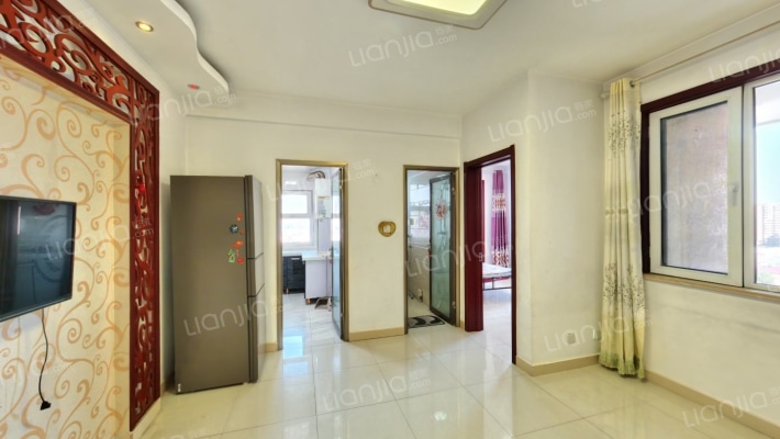 惠友荷园正规一居出售精装修房子-客厅