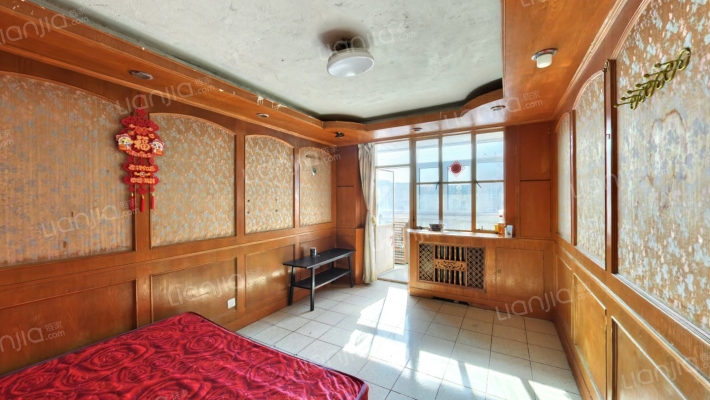 矿山局家属楼北院，小区环境好，交通方便-客厅