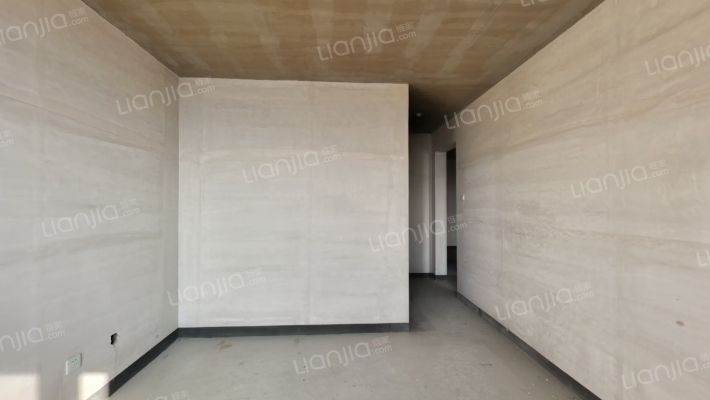 一线河景美宅，标准现房，即买即住-卧室C