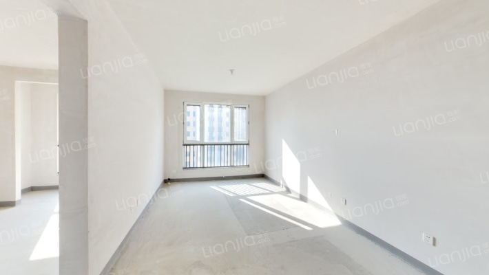 一线河景美宅，标注现房，即买即住-客厅