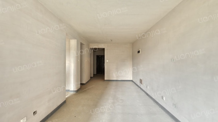 大社区 南向两居 环境好 绿化好-客厅