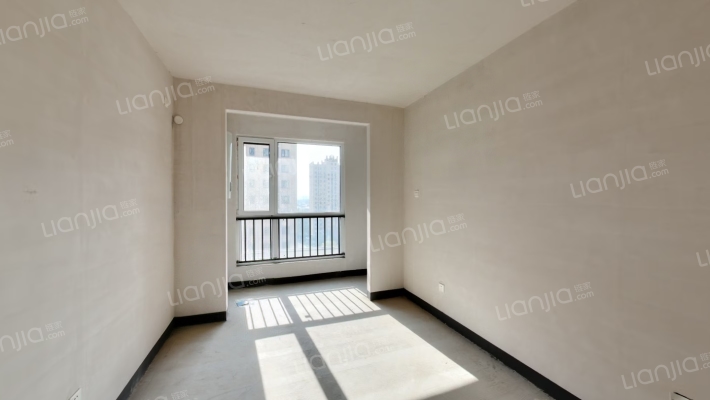 70大产权孔雀悦澜湾，81平44万永济公园旁高档社区-卧室B