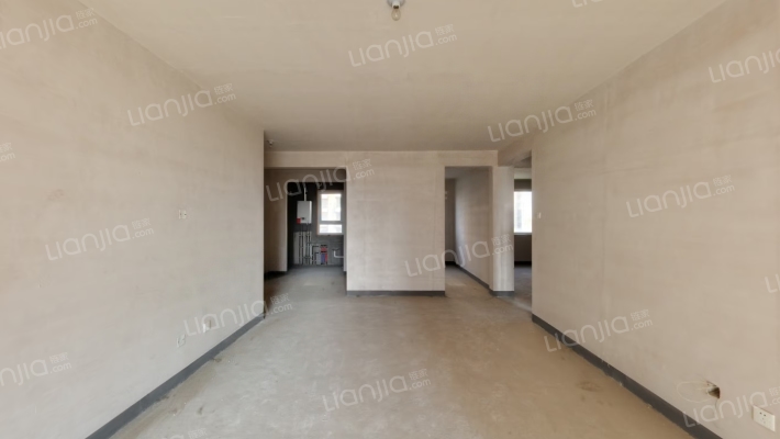 南北通透大三居是，户型方正，采光好。价格合适-客厅