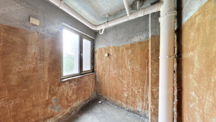 君临天下御景园 3室2厅 南 北-卫生间B