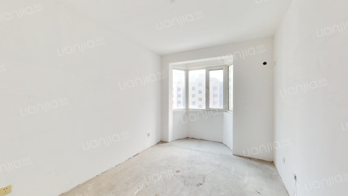 此房满五唯一，全南两居室，毛坯房，采光好，环境好-卧室B