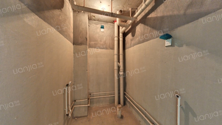 军怡公馆 2室1厅 东-卫生间