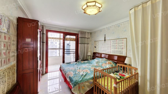 中央公馆 4室2厅 南 北-卧室A