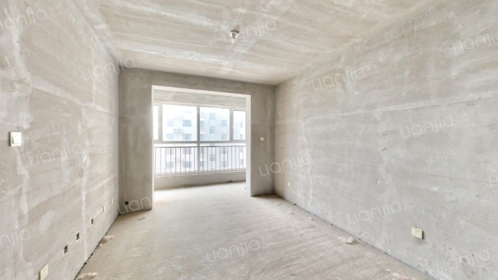 出售华阳主路朝南正规一居室户型方正采光充足-客厅