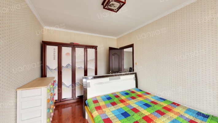 尊邸，南北通透格局，三阳开泰，精装修，拎包入住-卧室A