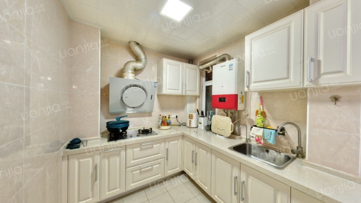 精装自住标准2居  无尾款  采光好-厨房