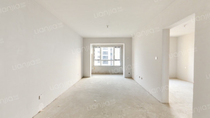 小区内有幼儿园，环境绿化好，一梯三户，可更名-客厅