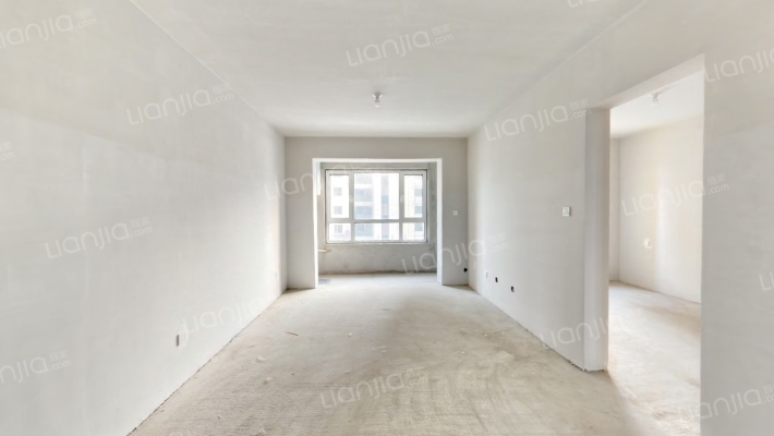 小区内有幼儿园，环境绿化好，一梯三户，可更名-客厅