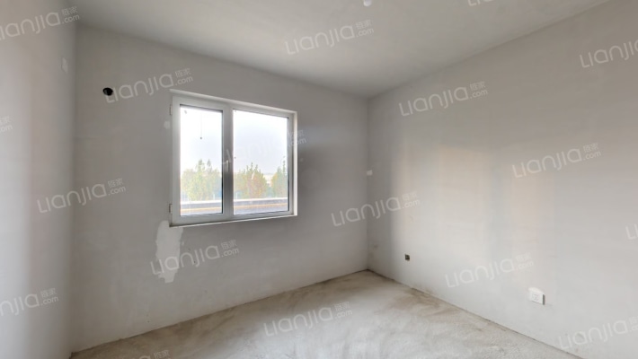 小区内有幼儿园，环境绿化好，一梯三户，可更名-卧室C