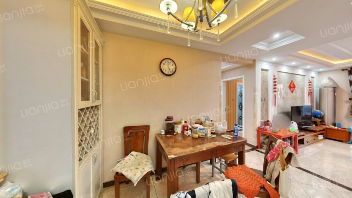 南北通透三居，中高楼层，采光无遮挡-餐厅