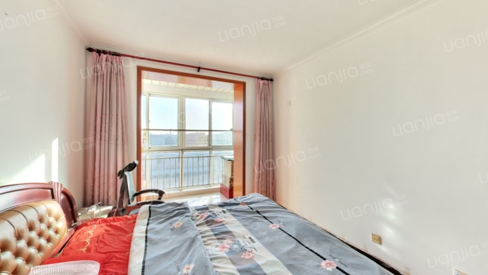 南北通透大三局，采光无遮挡，视野开阔-卧室C