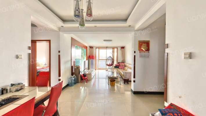 南北通透大三局，采光无遮挡，视野开阔-客厅