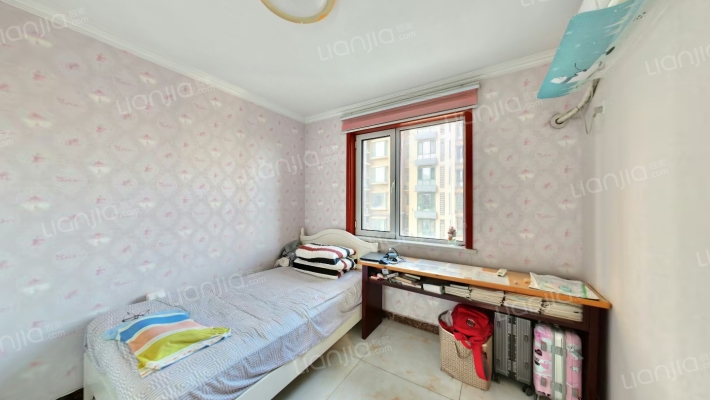 香邑溪谷精装自住南北通透大三居房本满二无尾款-卧室B