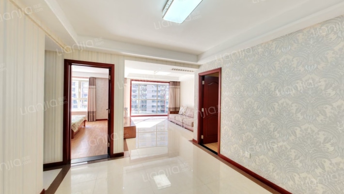 御景园  大两居 高楼观景 精装修 满二 随时看房-餐厅