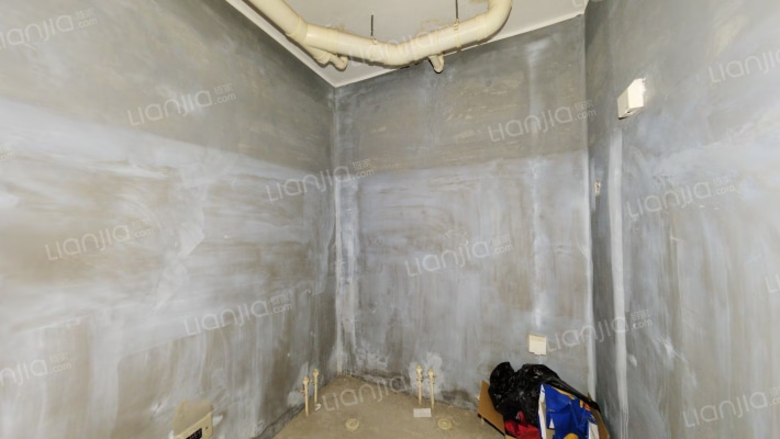 金竹花园，满五不唯一，空中花园，采光还可以，毛坯房-卫生间