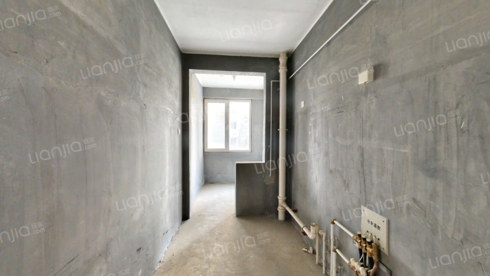 金竹花园，满五不唯一，空中花园，采光还可以，毛坯房-厨房