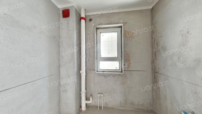 西丁双塔两居室，双阳台，中间层-厨房