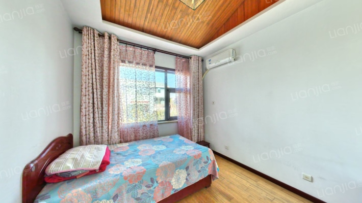 精装联排别墅，房本满五税费低，无遮挡采光好-卧室C