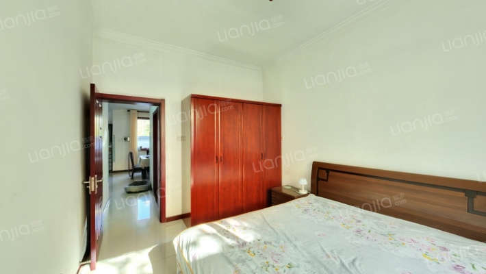 精装联排别墅，房本满五税费低，无遮挡采光好-卧室A