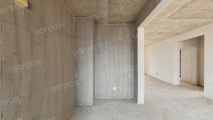 南北通透大三居 中高楼层 视野很棒 有钥匙-厨房