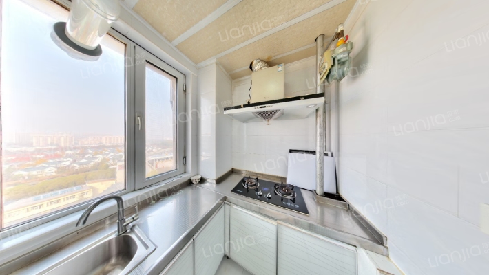 名流美域小区，交通便利，开发区大开间-厨房