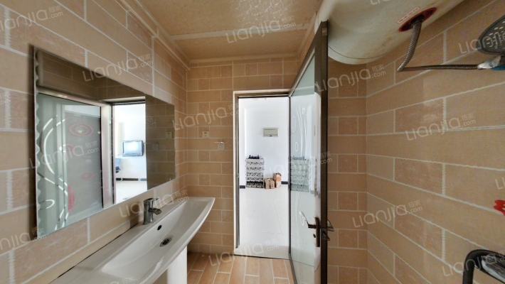 名流美域小区，交通便利，开发区大开间-卫生间