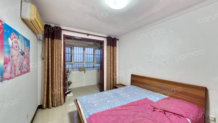 此房电梯房，中间楼层，精装修大两居。-卧室B